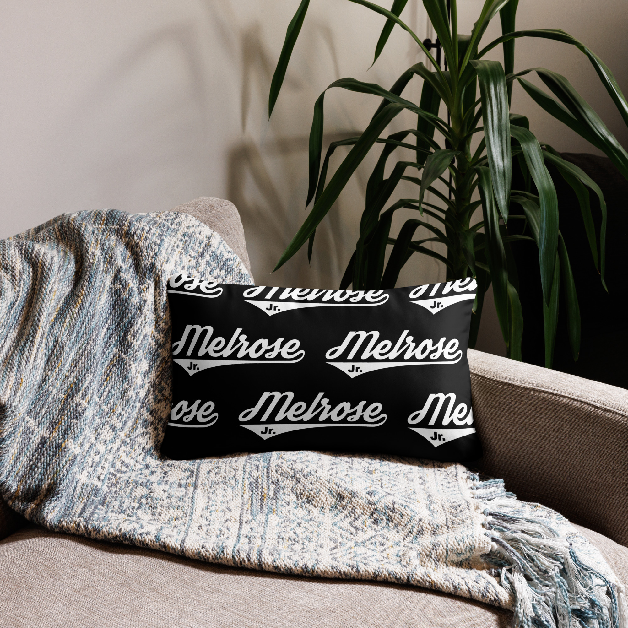 Basic Pillow - Image 5